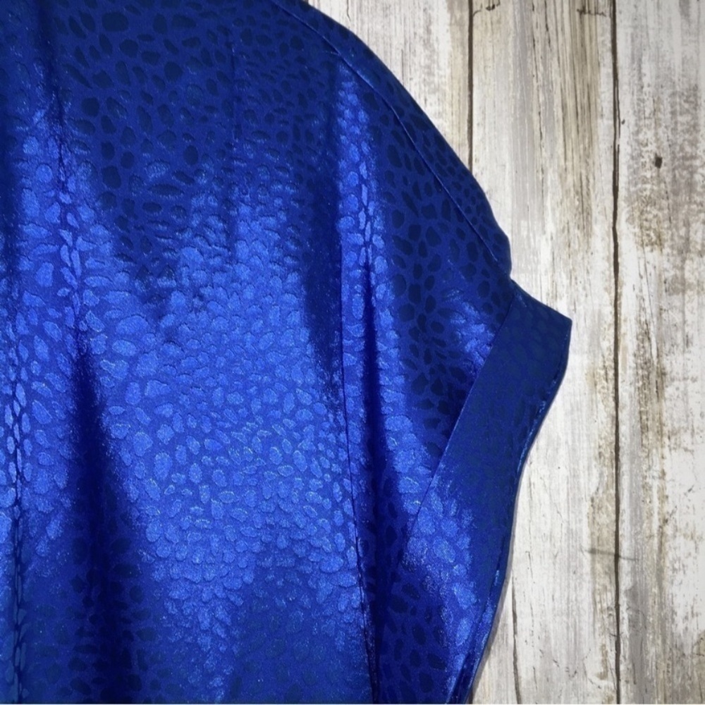 Shein Blue Oversized Snake Print Popover Blouse - Picture 2 of 4